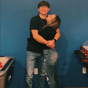 Meet your Posher, Ethan